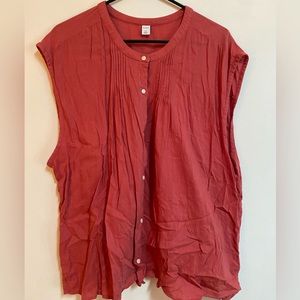 Old Navy sleeveless Pintuck Blouse XXL